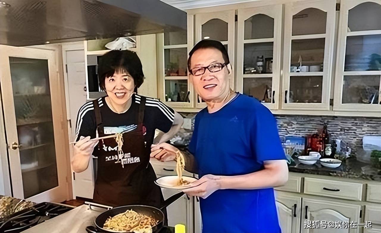 郎平与74岁老公美国养老！女儿美籍一家3口住洛杉矶别墅很滋润